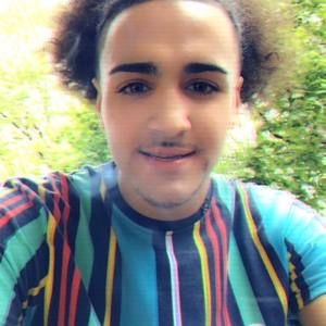 Meet your Posher, Yoson